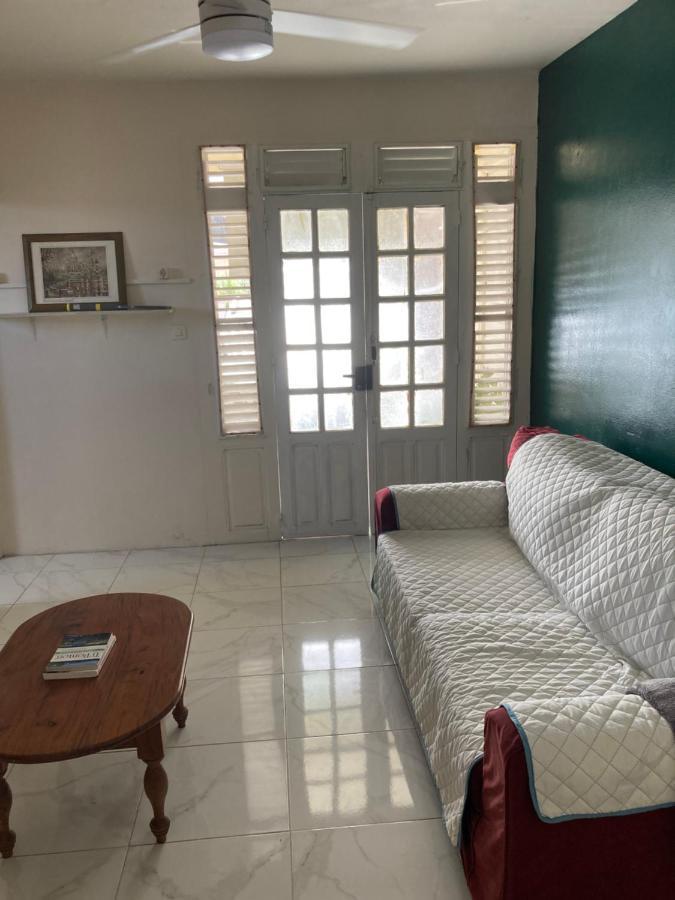 Sympathique Pied A Terre A Schoelcher Zewnętrze zdjęcie
